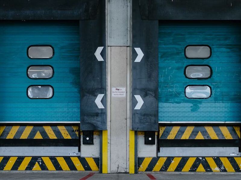 Instalación de puertas industriales en Valencia